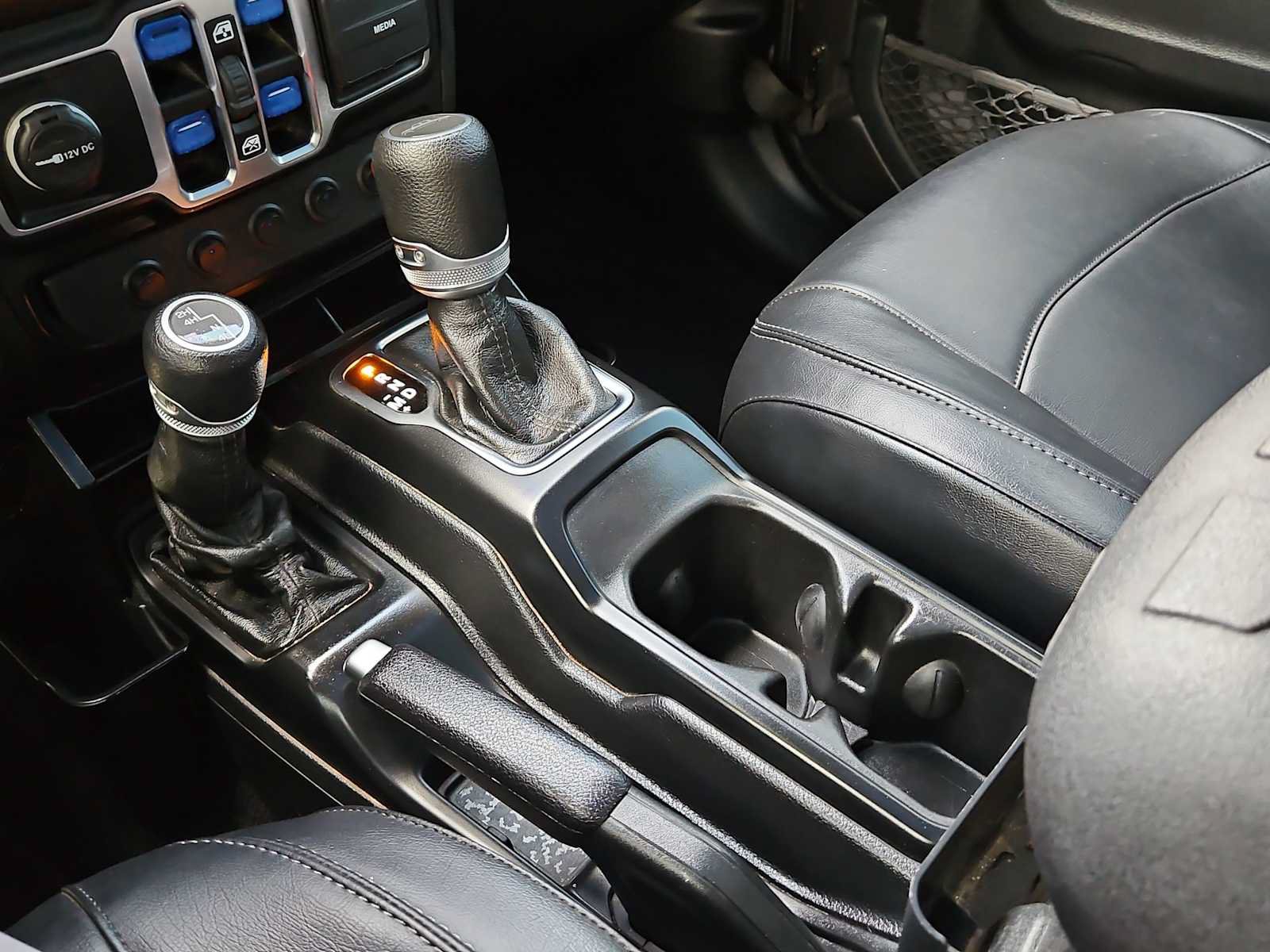 Used 2021 Jeep Gladiator Sport AWD/4WD image 24
