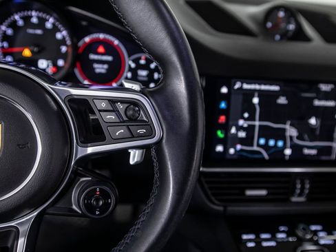 Used 2023 Porsche Cayenne Platinum Edition AWD/4WD image 39