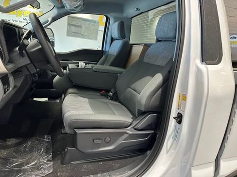 New 2025 Ford F250 XLT image 5