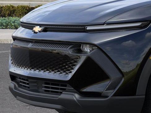 New 2026 Chevrolet Equinox EV LT image 13