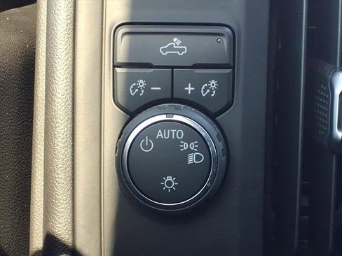 Used 2021 Chevrolet Silverado 1500 Custom w/ LPO, Dark Essentials Package image 29