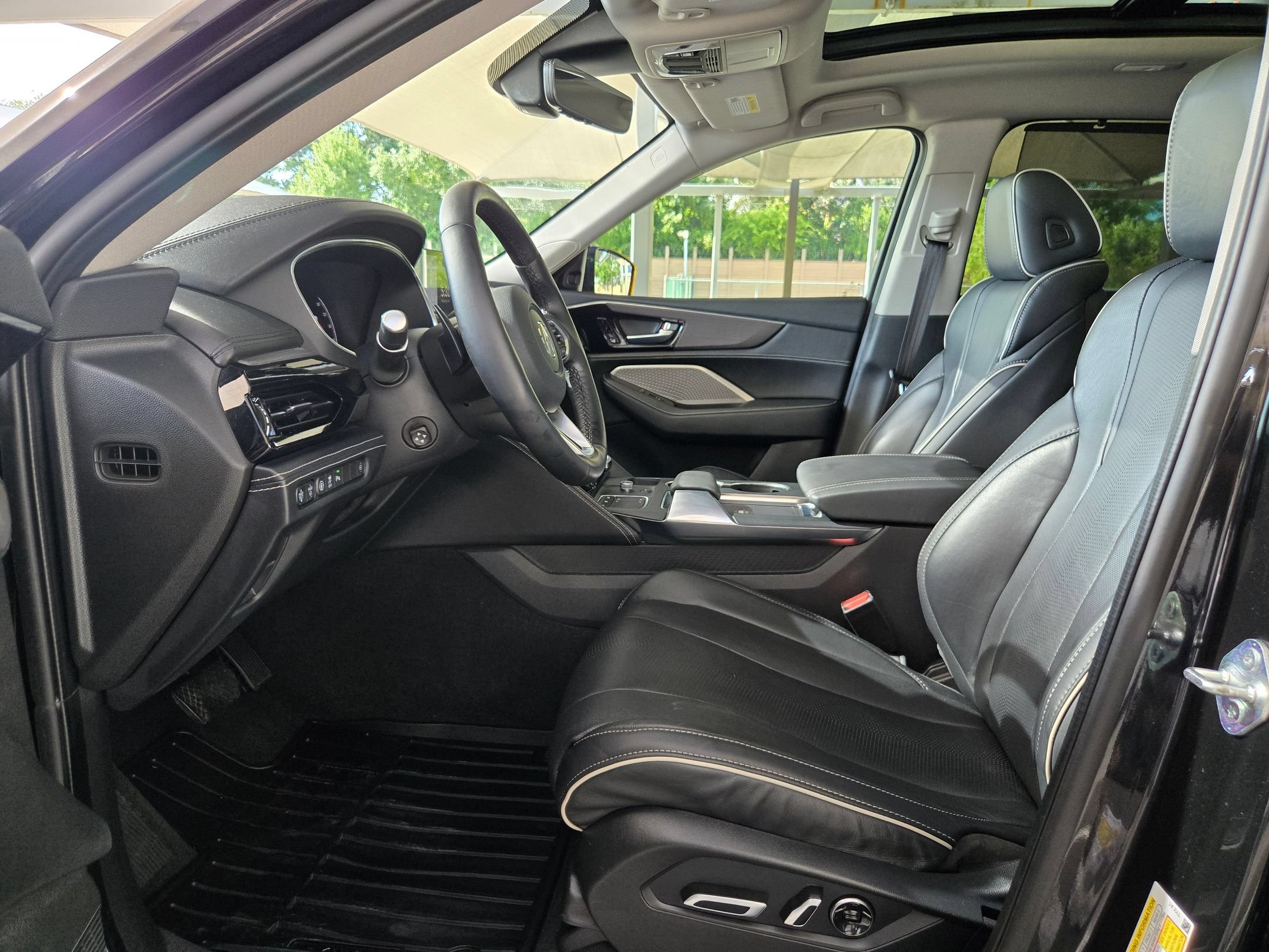 Certified 2022 Acura MDX w/ Advance Package AWD/4WD image 9