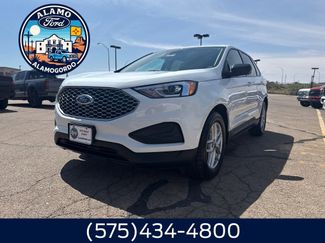 Used 2024 Ford Edge SE image 1