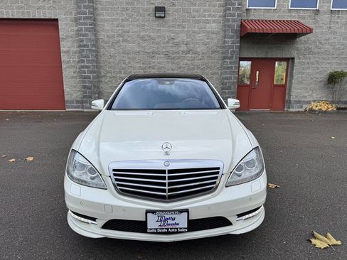 Used 2010 Mercedes-Benz S 550 4MATIC image 11