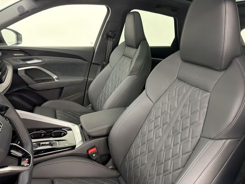 Used 2025 Audi SQ5 Premium Plus AWD/4WD image 19