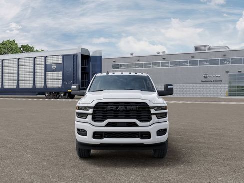 New 2026 RAM 2500 Big Horn AWD/4WD image 7