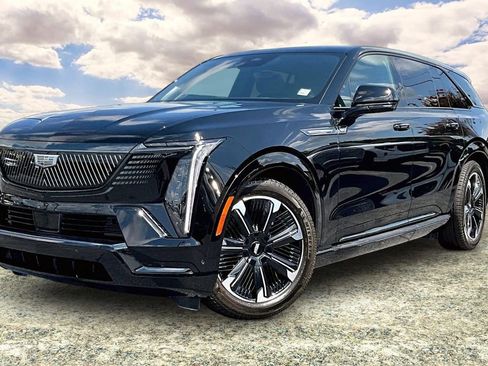 Certified 2026 Cadillac Escalade IQ Sport 2 AWD/4WD image 3