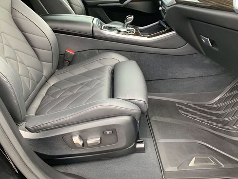 Used 2023 BMW X5 xDrive40i w/ Premium Package image 17