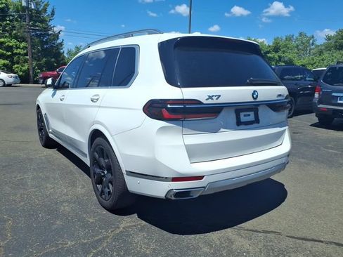 Used 2024 BMW X7 xDrive40i AWD/4WD image 5