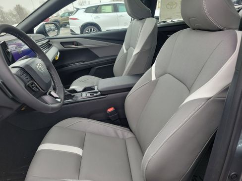 New 2026 Toyota Camry SE w/ Multimedia Upgrade Package image 16