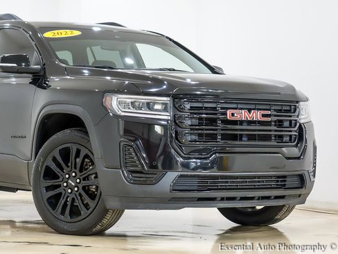 Used 2022 GMC Acadia SLE w/ Driver Convenience Package image 2