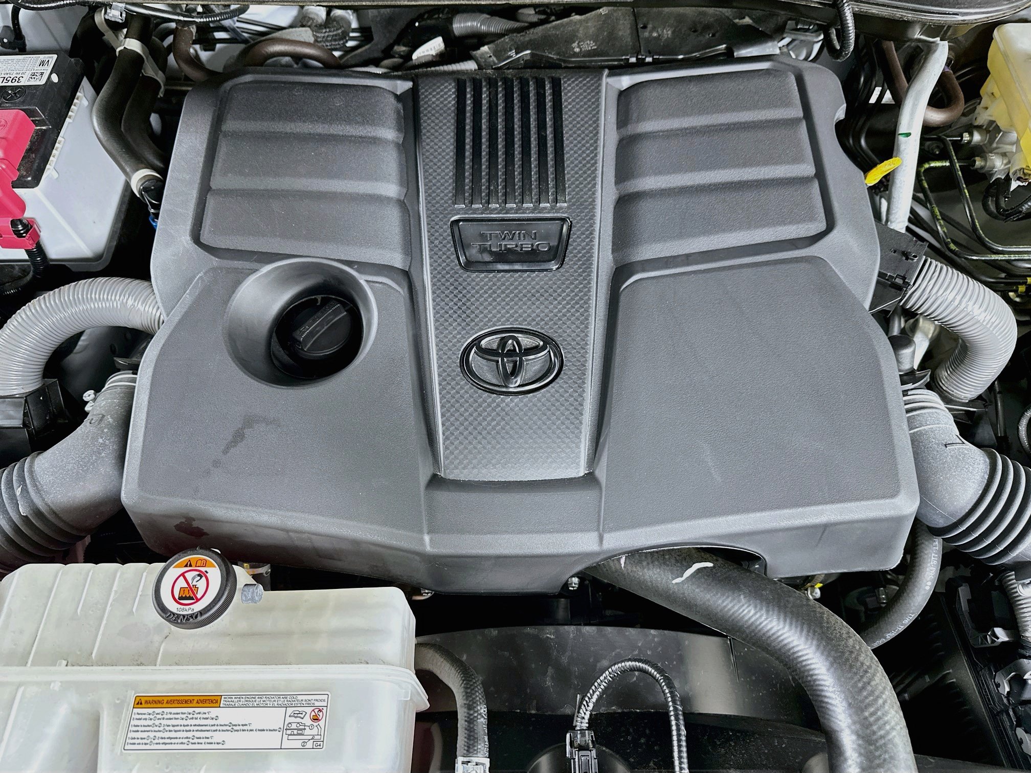 Used 2025 Toyota Tundra SR5 w/ SR5 Convenience Package AWD/4WD image 32