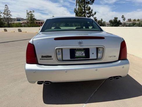 Used 2002 Cadillac De Ville DTS w/ Premium Equipment Pkg image 15