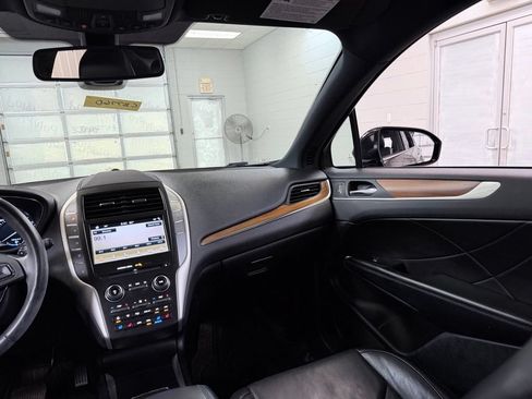 Used 2019 Lincoln MKC Reserve w/ MKC Climate Package FWD image 30