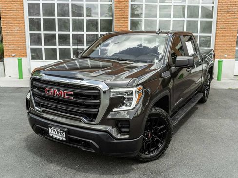 Used 2021 GMC Sierra 1500 4x4 Crew Cab w/ Sierra Value Package image 2
