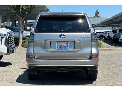 Certified 2023 Lexus GX 460 Luxury w/ Sport Design Package AWD/4WD image 5