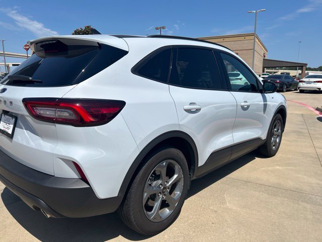 Used 2024 Chevrolet Trax LT FWD image 50