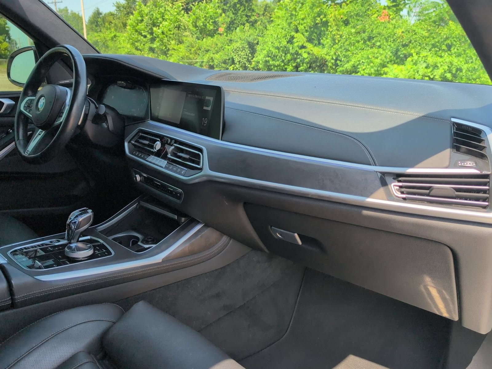 Used 2022 BMW X7 M50i w/ Dynamic Handling Package AWD/4WD image 32