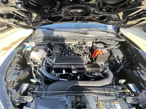 Used 2025 Ford Escape ST-Line FWD image 29