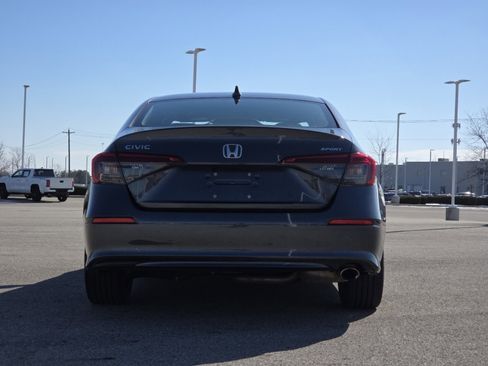 Used 2023 Honda Civic Sport image 14