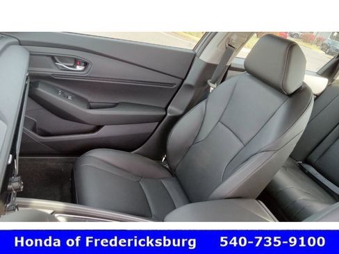 Certified 2025 Honda Accord EX-L image 33