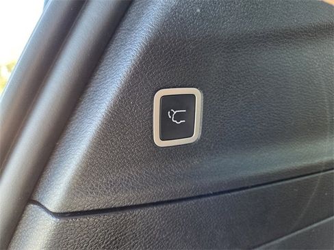 Used 2021 Chrysler Pacifica Pinnacle image 11