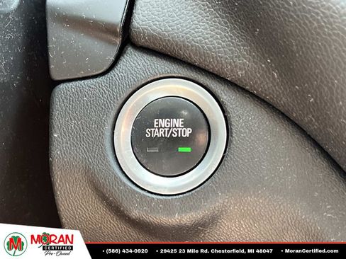 Used 2020 Chevrolet Equinox LT w/ Driver Convenience Package FWD image 22