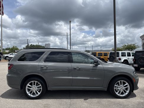 Used 2024 Dodge Durango GT AWD/4WD image 8