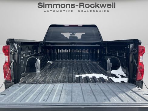 Used 2022 Chevrolet Silverado 1500 LT image 8
