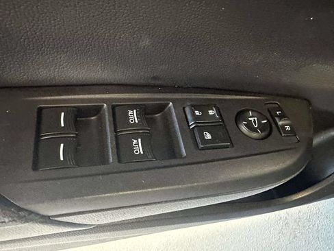 Used 2020 Acura ILX FWD image 19