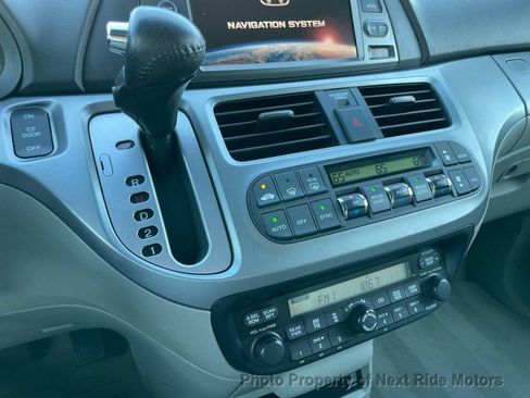 Used 2010 Honda Odyssey EX-L image 18
