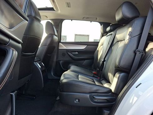 Used 2024 MAZDA CX-90 3.3 Turbo w/ Preferred Plus AWD/4WD image 13