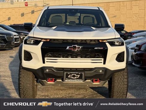 Used 2024 Chevrolet Colorado ZR2 w/ Safety Package AWD/4WD image 3