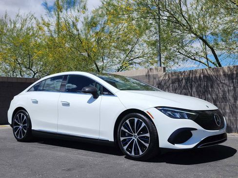 Used 2023 Mercedes-Benz EQE 350+ 4MATIC Sedan image 3