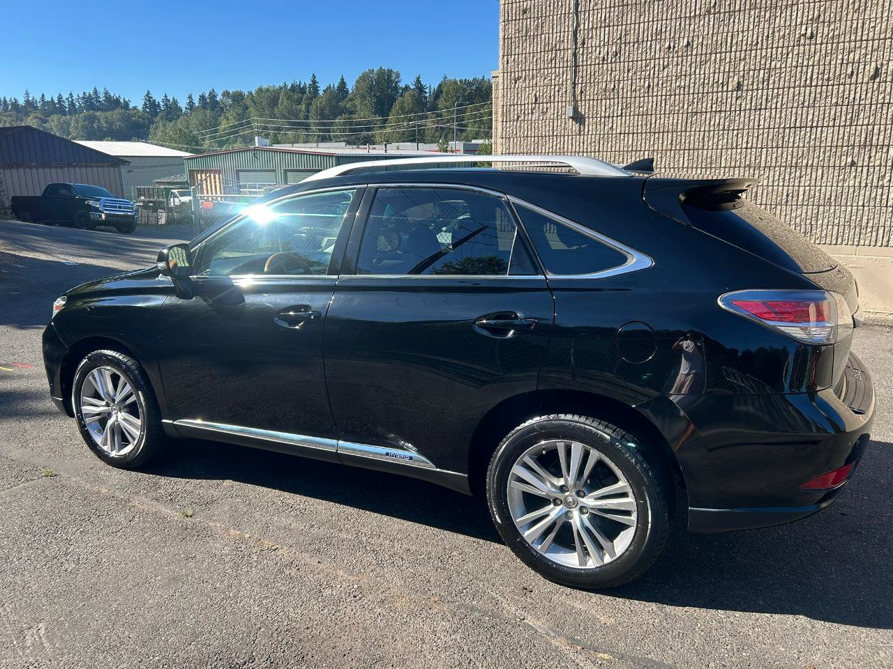 Used 2015 Lexus RX 450h AWD image 7