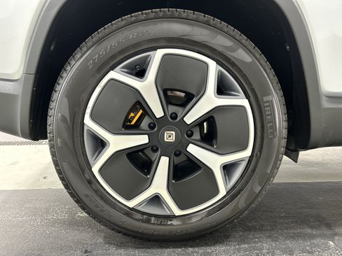 Used 2024 Rivian R1S Adventure Quad AWD/4WD image 12