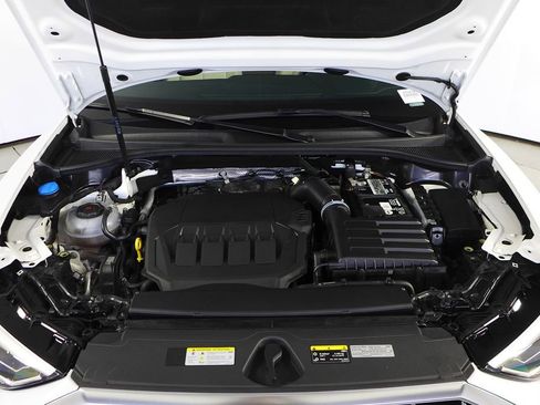 Used 2023 Audi Q3 2.0T Premium w/ Convenience Package image 6