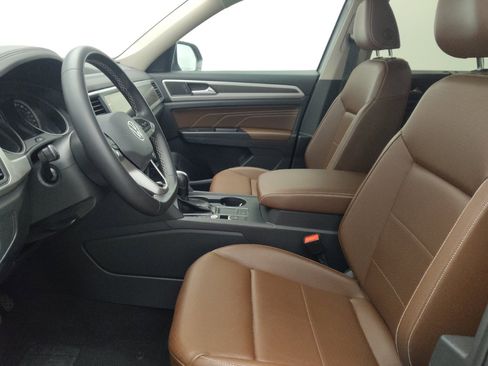 Used 2021 Volkswagen Atlas SE FWD image 17