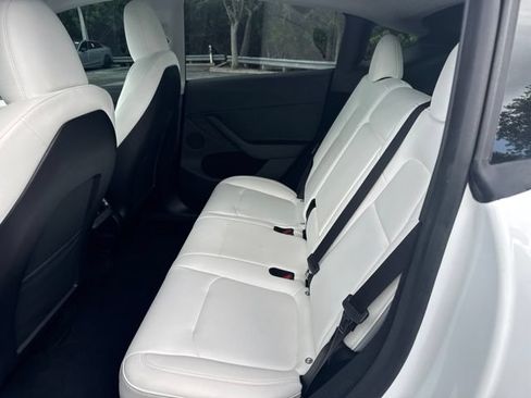 Used 2023 Tesla Model Y Long Range AWD/4WD image 7