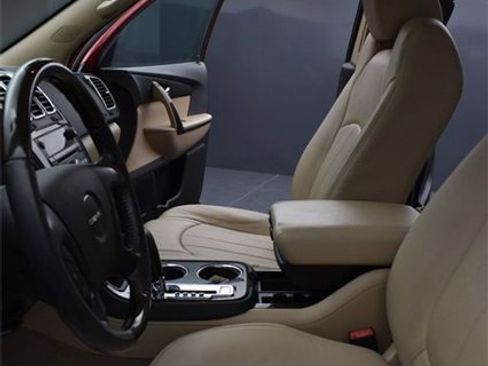 Used 2012 GMC Acadia Denali image 10