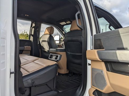 Used 2023 Ford F250 Lariat w/ Chrome Package image 52