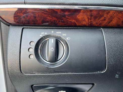 Used 2011 Mercedes-Benz GL 320 BlueTEC 4MATIC image 28
