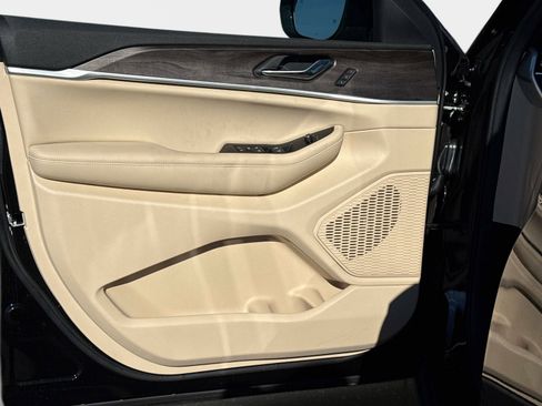 New 2025 Jeep Grand Cherokee Limited AWD/4WD image 20