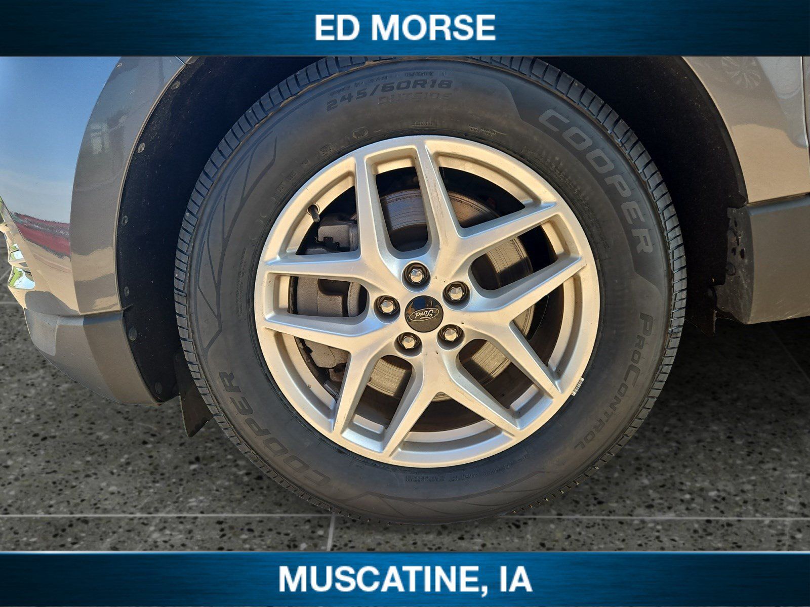 Used 2024 Ford Edge SEL AWD/4WD image 9