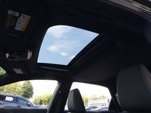 Used 2026 Lexus RX 350 Premium w/ Convenience Package FWD image 32