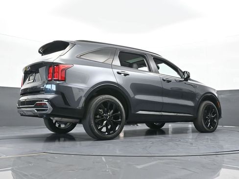 Used 2023 Kia Sorento SX image 79