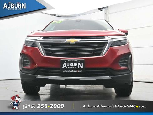Used 2023 Chevrolet Equinox LT image 17