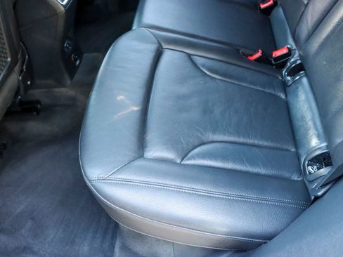 Used 2018 Audi Q3 2.0T Premium image 16