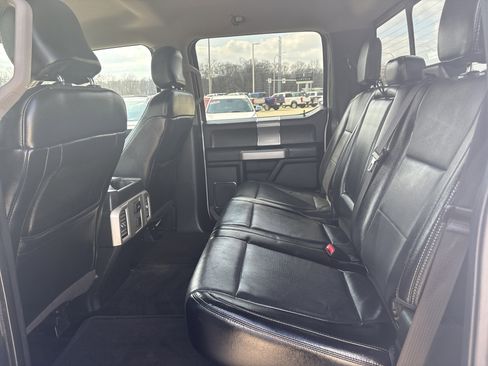 Used 2015 Ford F150 Lariat image 10