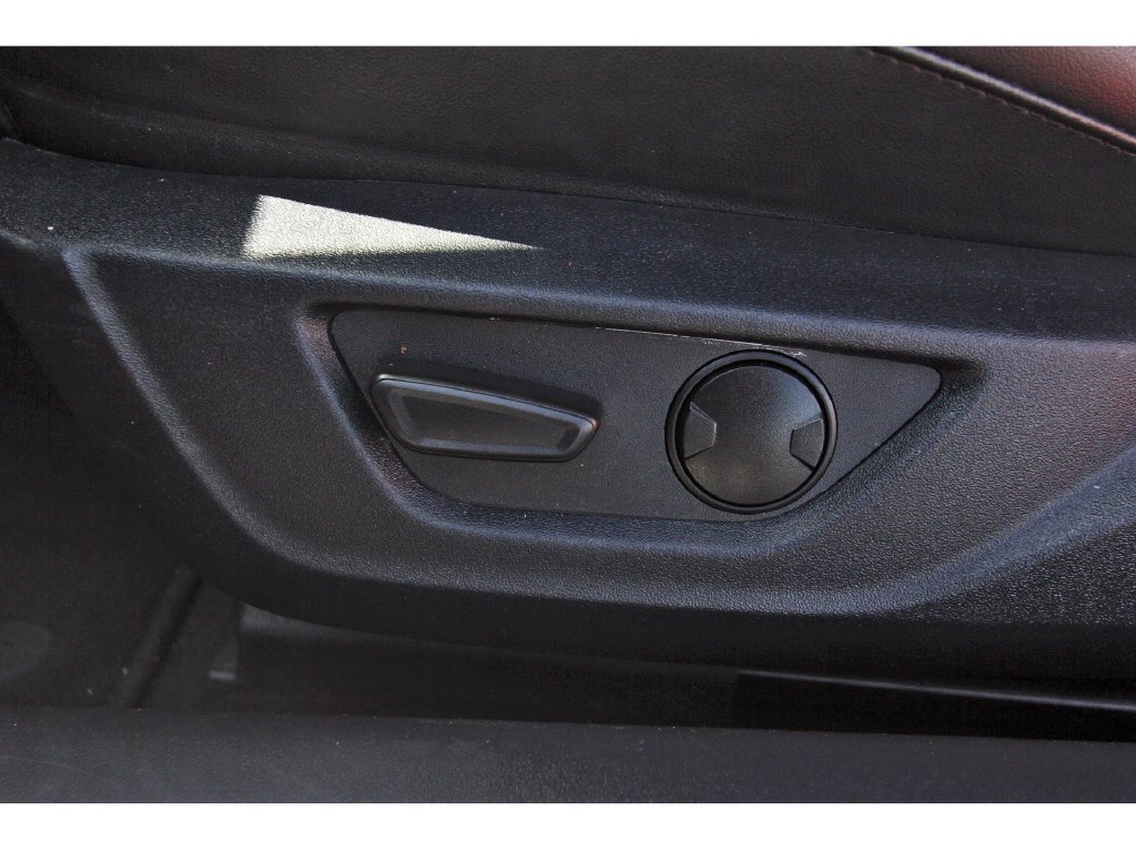 Used 2025 Ford Mustang Convertible RWD image 31